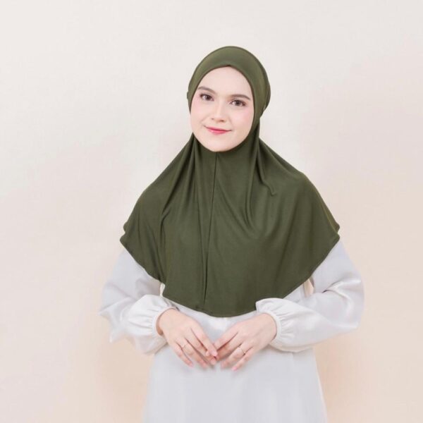 ALESHA BERGO - Image 13