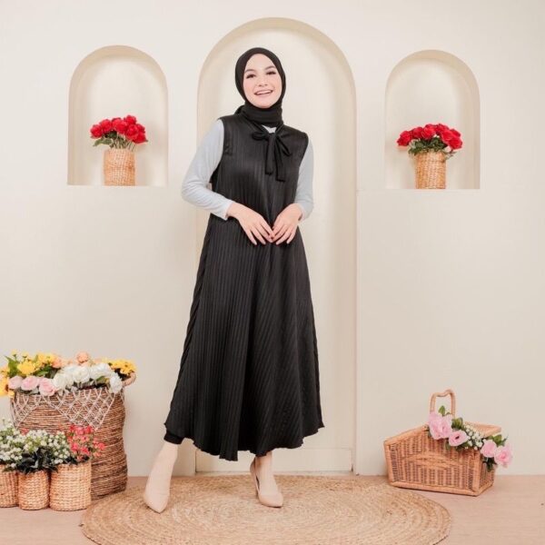 Anjani Dress Plisket - Image 2