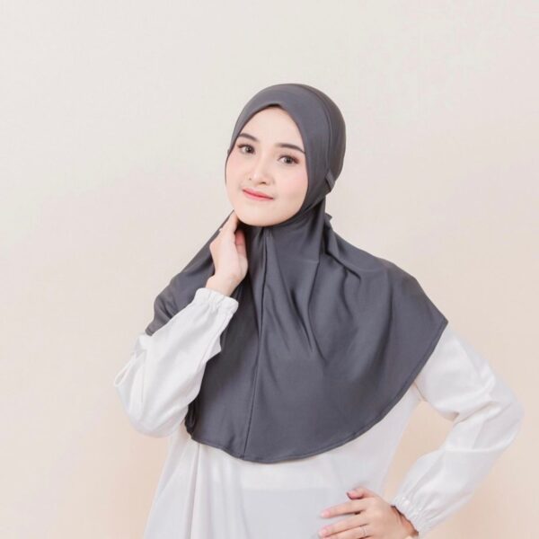 ALESHA BERGO - Image 9