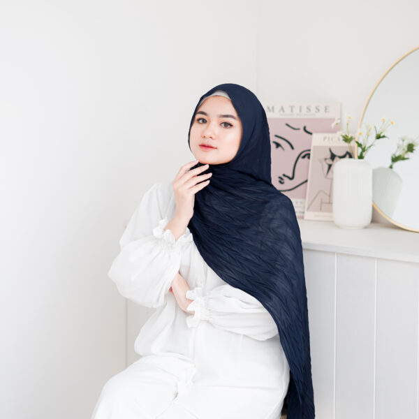 Azkia Pashmina Plisket - Image 4