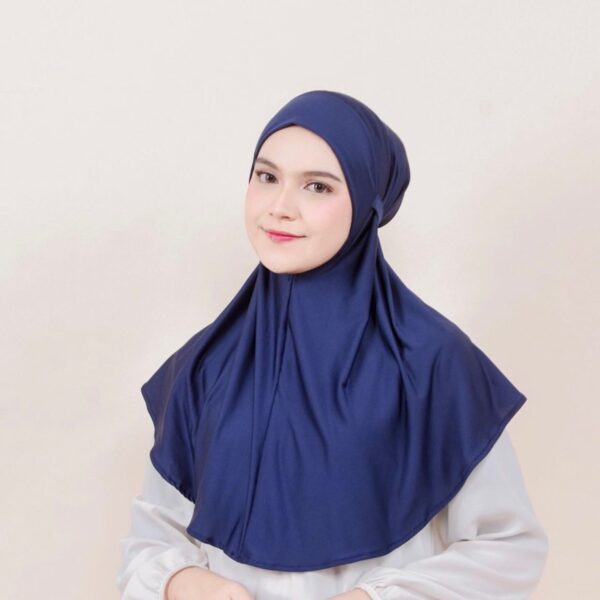 ALESHA BERGO - Image 2