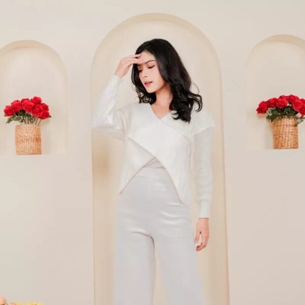 Eveline Blouse Knit - Image 3