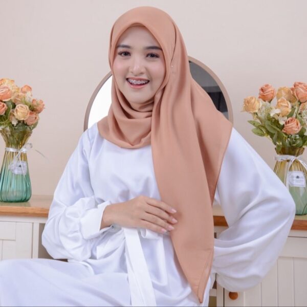 Reisha Square "warna part 1" - Image 12