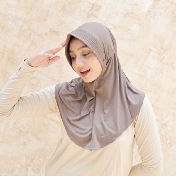 Lavanya Hijab Bergo Serut Jersey - Image 8