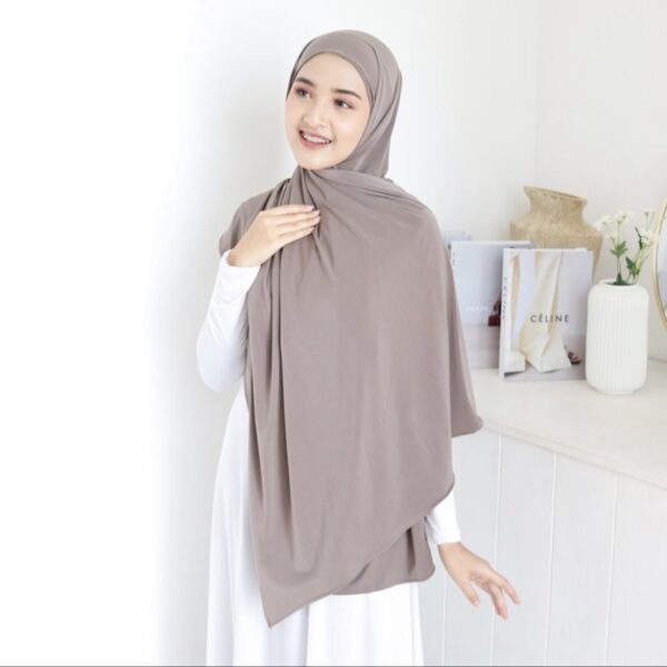 Naila Pashmina + Inner Ciput Tali - Image 9