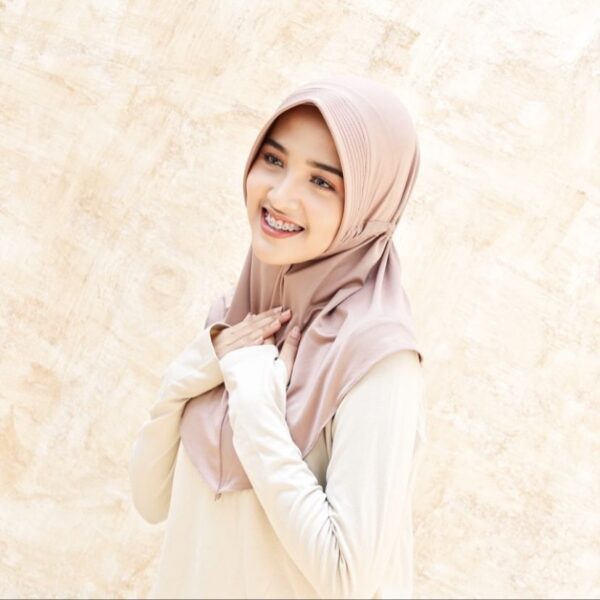 Lavanya Hijab Bergo Serut Jersey - Image 9