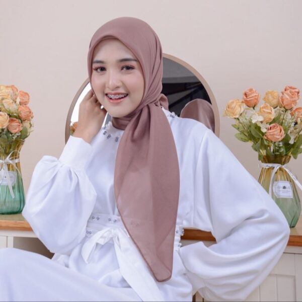 Reisha Square "warna part 2" - Image 12