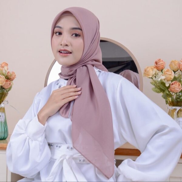 Reisha Square "warna part 4" - Image 3