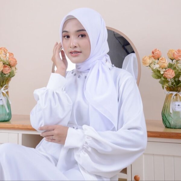 Reisha Square "warna part 4" - Image 9